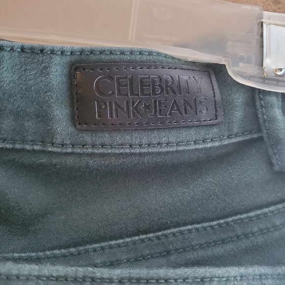 Green Jeans - Picture 4 of 6